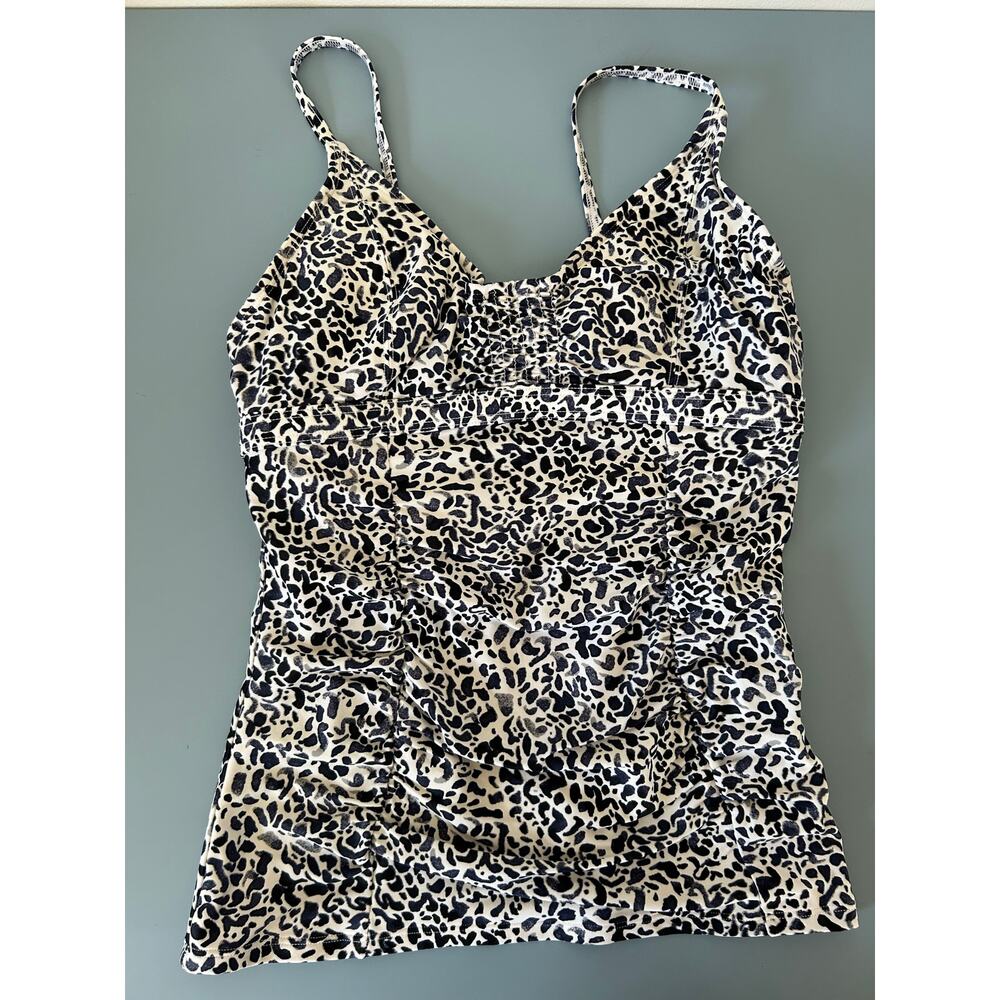 Athleta tankini top size 34 B/C blue and white print
